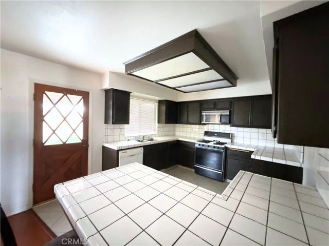 421 Petris Avenue, Ridgecrest, CA 93555