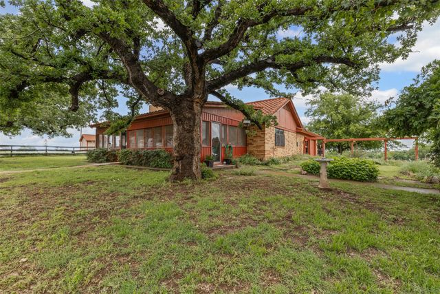 2900 Peel Road, Springtown, TX 76082