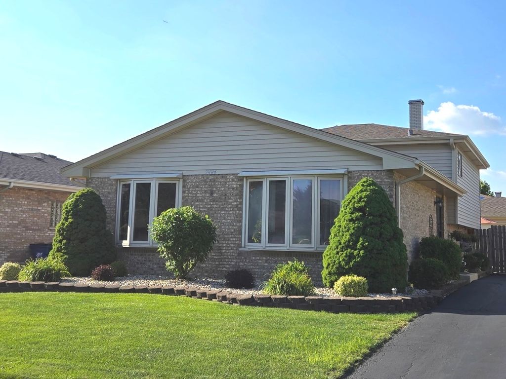 5224 W 121st Place, Alsip, IL 60803