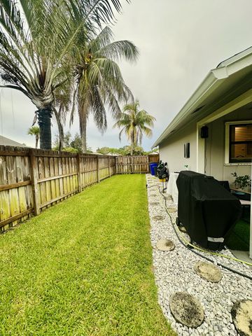 8715 SOL Terrace, West Palm Beach, FL 33403