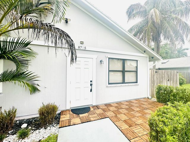 8715 SOL Terrace, West Palm Beach, FL 33403
