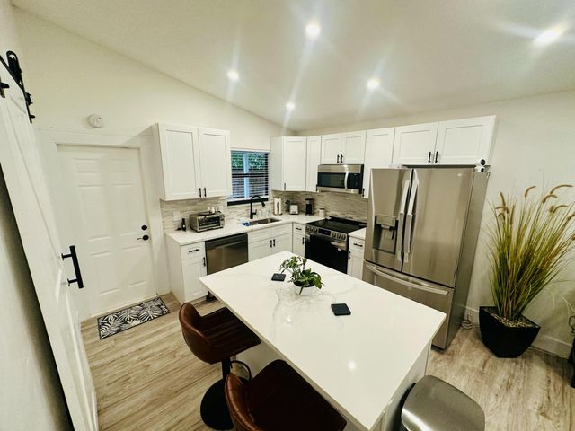 8715 SOL Terrace, West Palm Beach, FL 33403