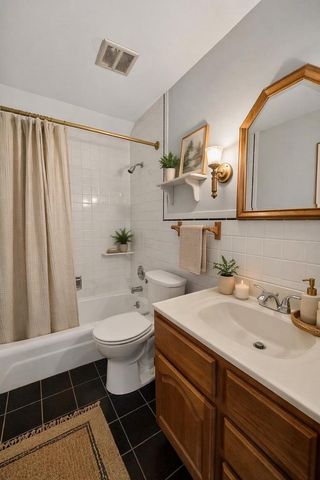 1825 Country Club Road, Stoughton, WI 53589