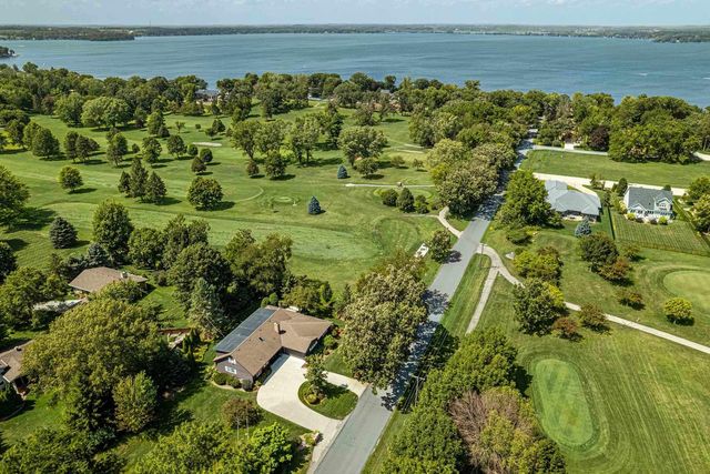 1825 Country Club Road, Stoughton, WI 53589