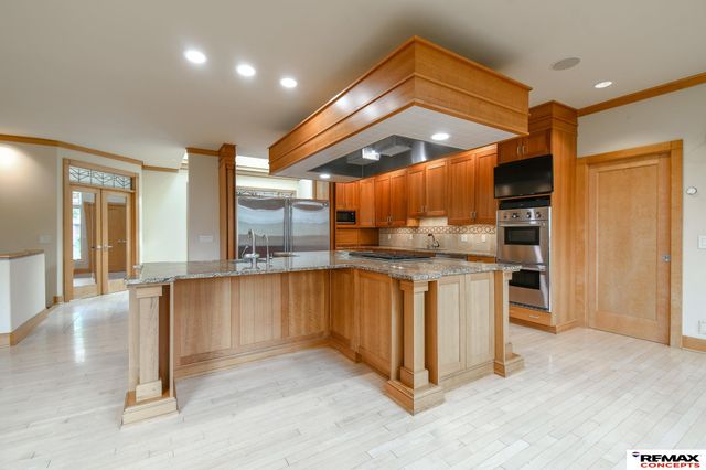 4845 Old Creek Road, Lincoln, NE 68516