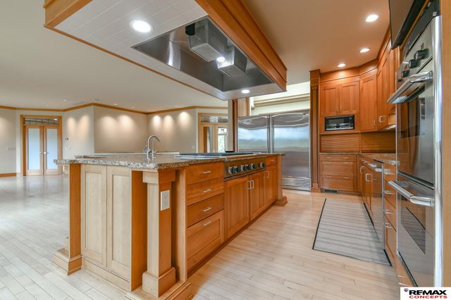 4845 Old Creek Road, Lincoln, NE 68516