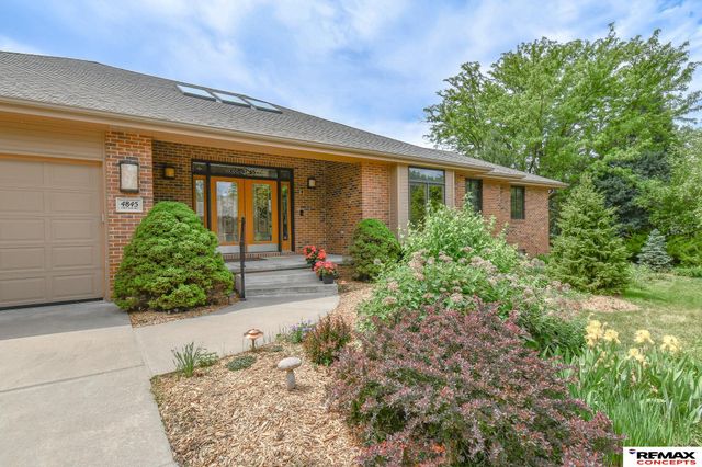 4845 Old Creek Road, Lincoln, NE 68516