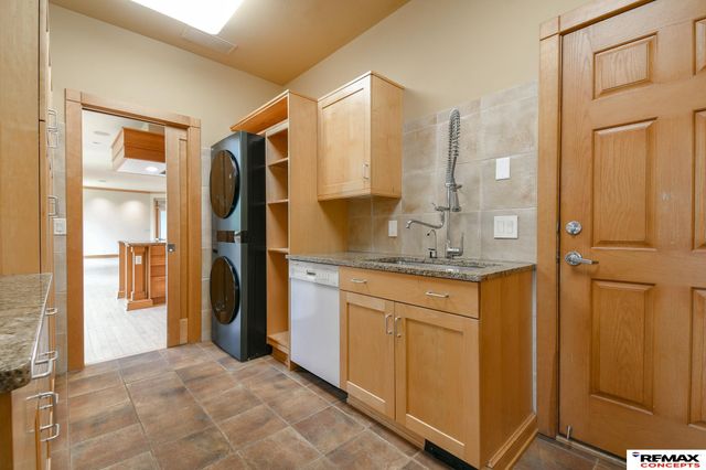 4845 Old Creek Road, Lincoln, NE 68516