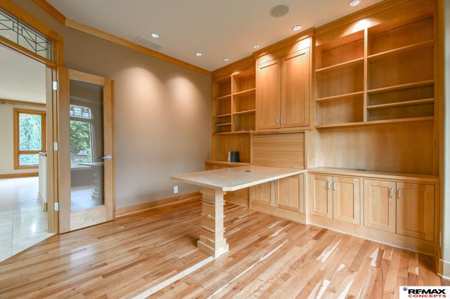 4845 Old Creek Road, Lincoln, NE 68516