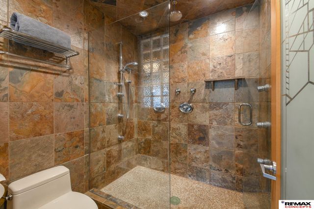 4845 Old Creek Road, Lincoln, NE 68516