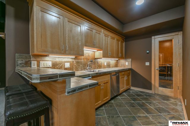 4845 Old Creek Road, Lincoln, NE 68516