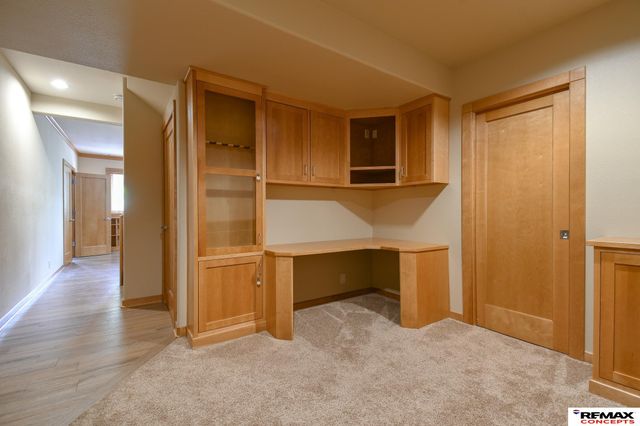 4845 Old Creek Road, Lincoln, NE 68516