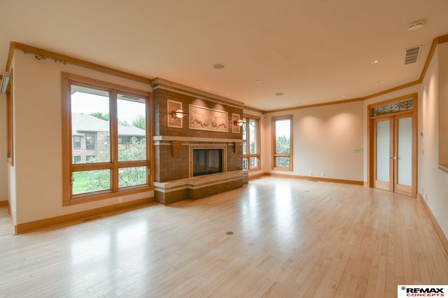 4845 Old Creek Road, Lincoln, NE 68516