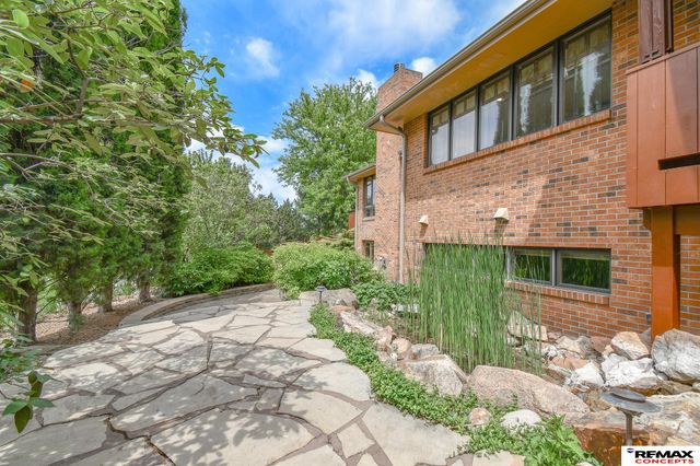 4845 Old Creek Road, Lincoln, NE 68516