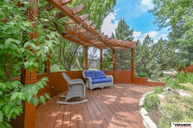 4845 Old Creek Road, Lincoln, NE 68516