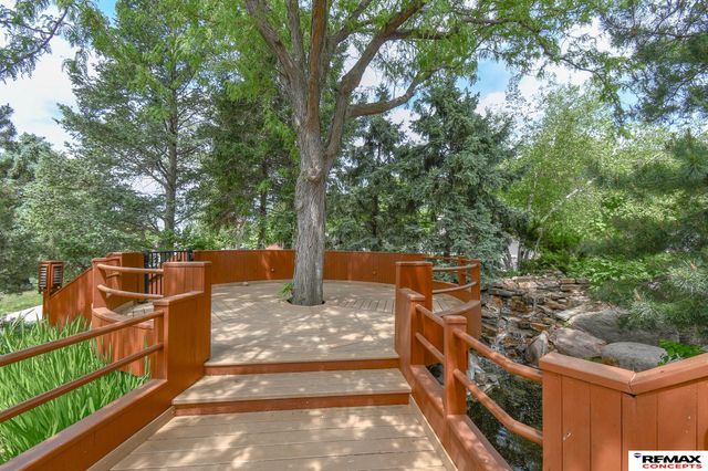 4845 Old Creek Road, Lincoln, NE 68516