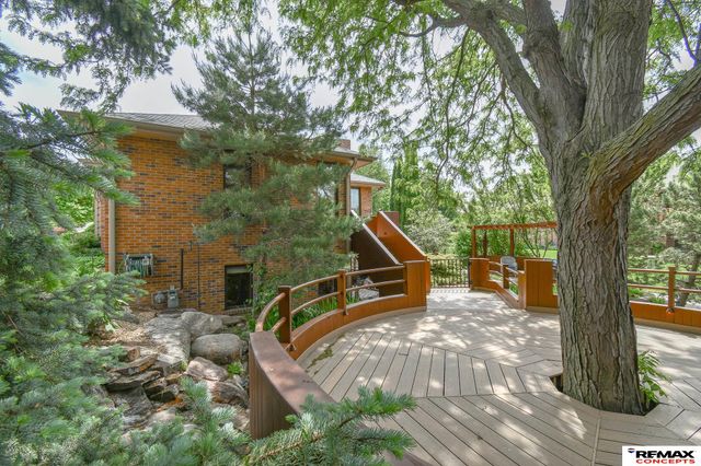 4845 Old Creek Road, Lincoln, NE 68516