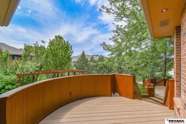 4845 Old Creek Road, Lincoln, NE 68516