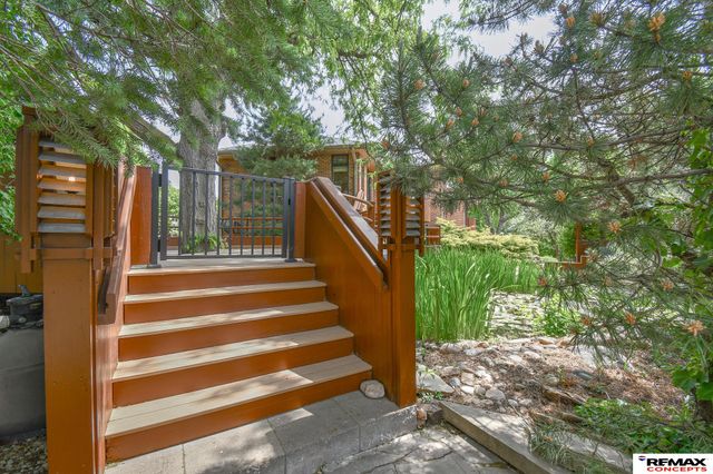 4845 Old Creek Road, Lincoln, NE 68516