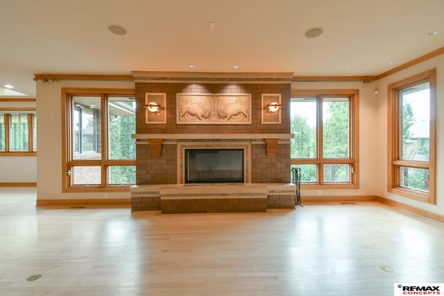 4845 Old Creek Road, Lincoln, NE 68516