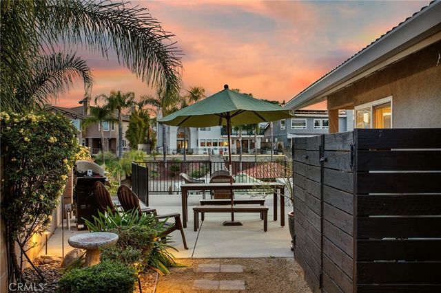 30249 Spray Drive, Canyon Lake, CA 92587