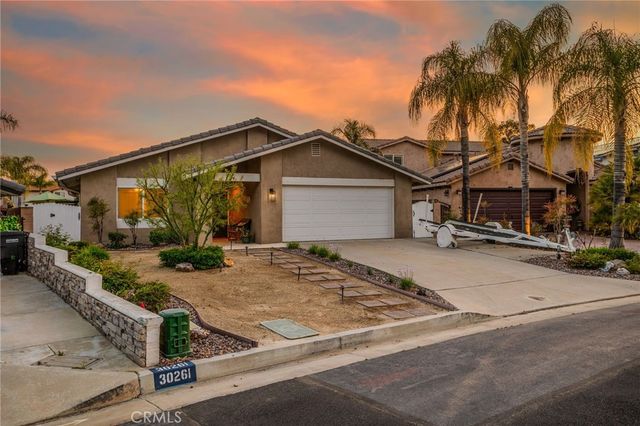 30249 Spray Drive, Canyon Lake, CA 92587