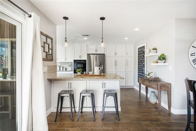 30249 Spray Drive, Canyon Lake, CA 92587