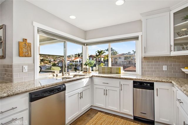 30249 Spray Drive, Canyon Lake, CA 92587