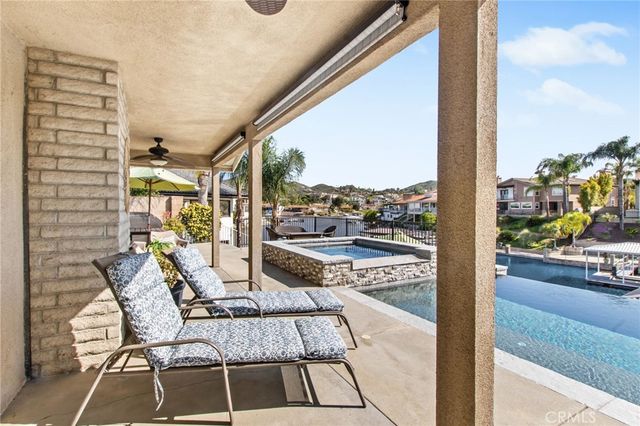 30249 Spray Drive, Canyon Lake, CA 92587