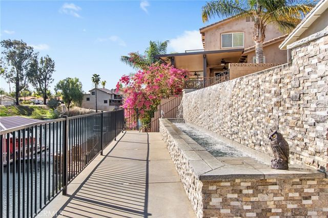 30249 Spray Drive, Canyon Lake, CA 92587