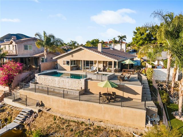 30249 Spray Drive, Canyon Lake, CA 92587