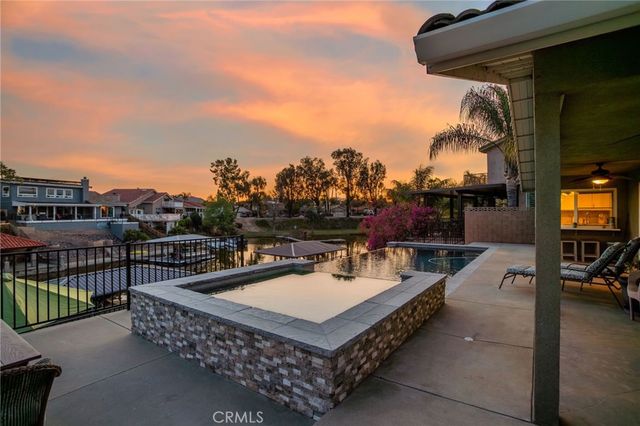 30249 Spray Drive, Canyon Lake, CA 92587