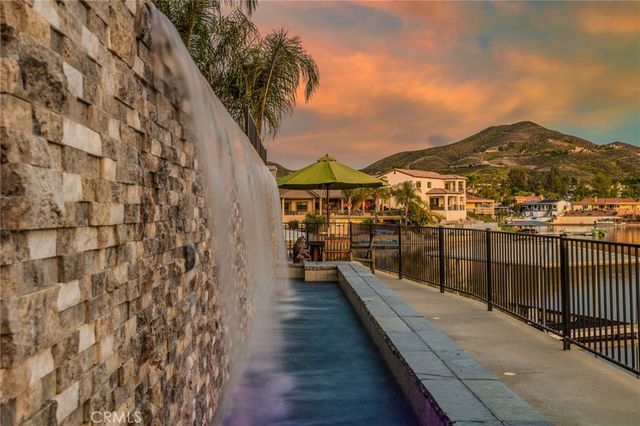 30249 Spray Drive, Canyon Lake, CA 92587