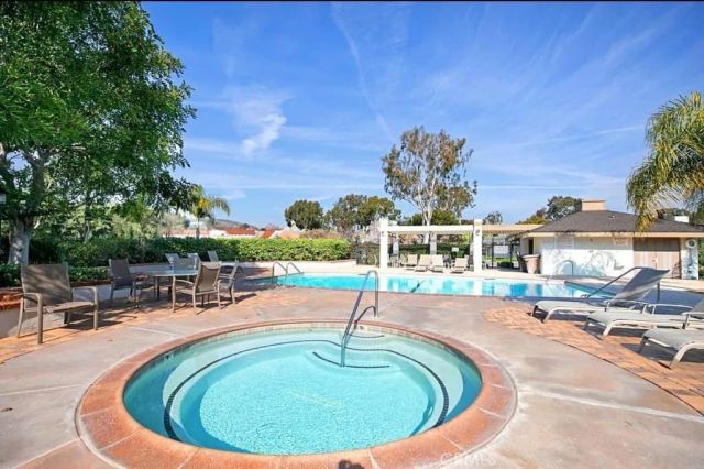 32126 Via Viente 32, San Juan Capistrano, CA 92675