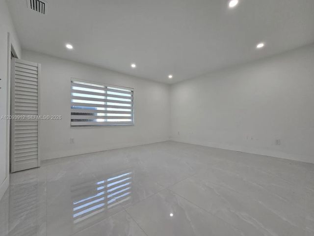 6711 SW 127th Place 0, Miami, FL 33183
