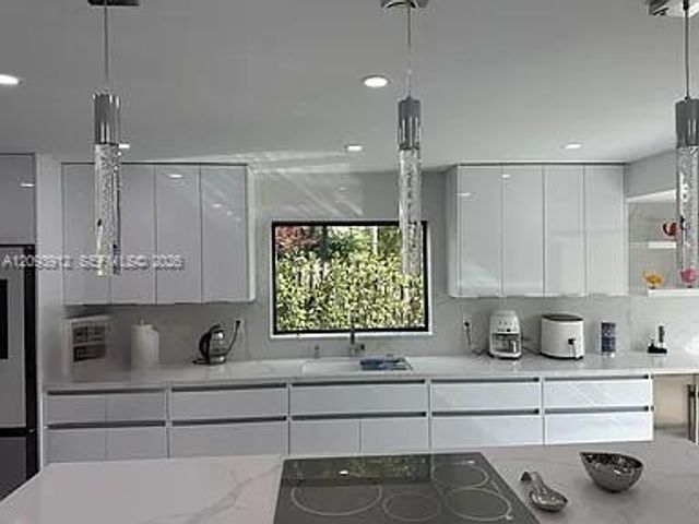 6711 SW 127th Place 0, Miami, FL 33183