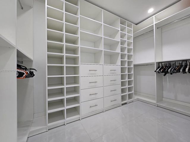 6711 SW 127th Place 0, Miami, FL 33183