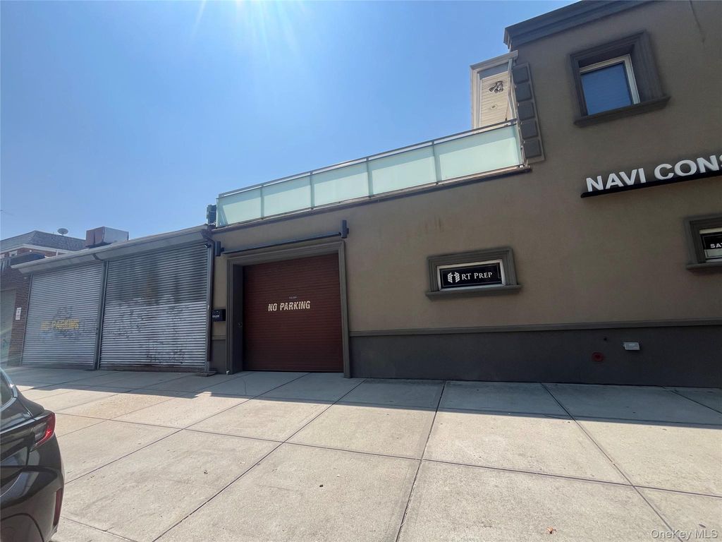 42-06 192th St, Flushing, NY 11358