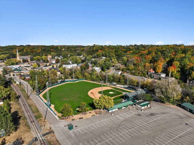 957 Huntington Way, Jordan, MN 55352