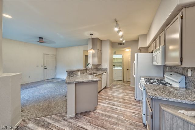 1050 East Cactus Avenue 1081, Las Vegas, NV 89183