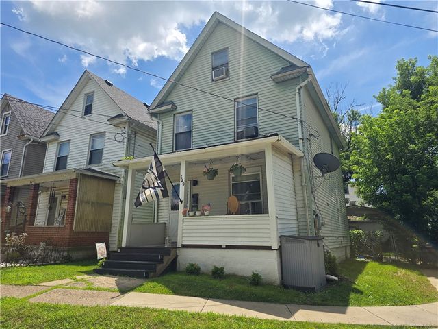 549 W Wayne St, City Of But Sw, PA 16001