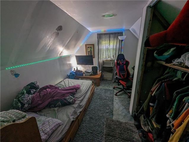 549 W Wayne St, City Of But Sw, PA 16001