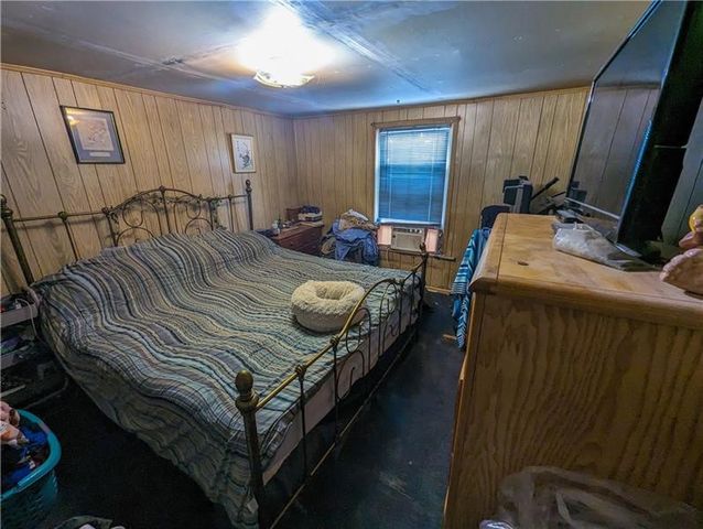 549 W Wayne St, City Of But Sw, PA 16001