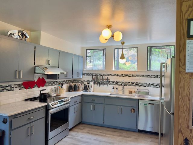 1456 Mineral Spring Trail, Alpine Meadows, CA 96146