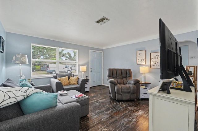 2311 35TH STREET S, St Petersburg, FL 33711