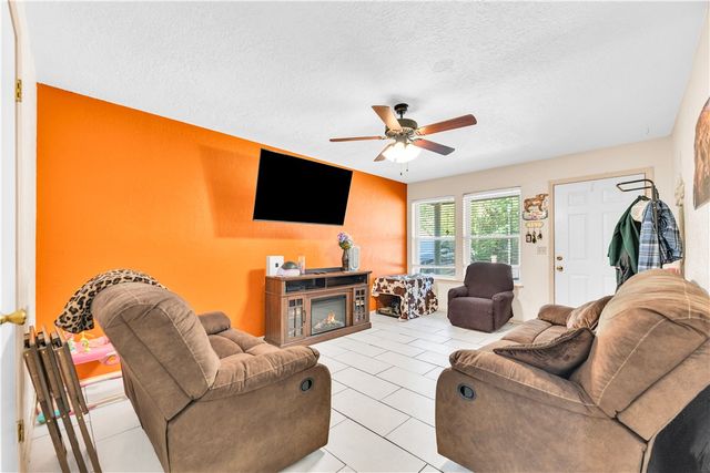 2701 N 3rd Street, Rogers, AR 72756