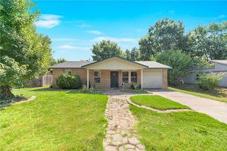 2701 N 3rd Street, Rogers, AR 72756