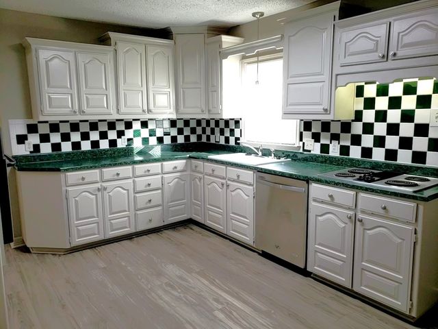 1314 S Mirick Avenue A, Denison, TX 75020