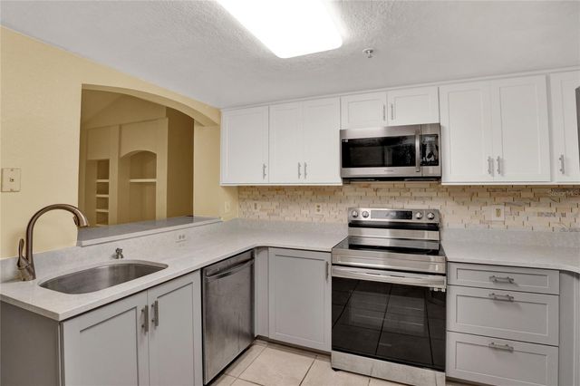 1325 ROTONDA POINT 337, Lake Mary, FL 32746