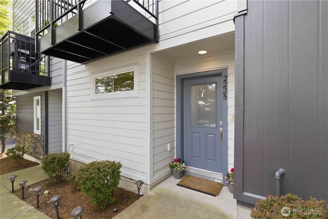 2225 NW Moraine Place, Issaquah, WA 98027